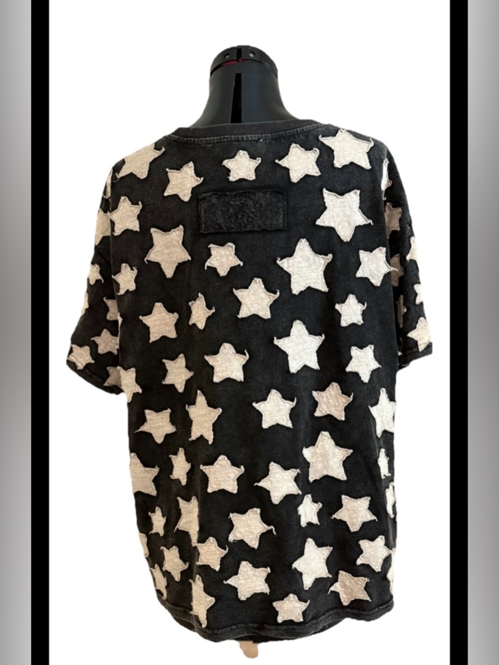 Blue Velvet Women’s black/ Gray Star Patch Oversized T-shirt Size S - Picture 3 of 9
